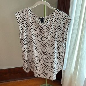 ANN TAYLOR SIZE MEDIUM POLKA DOT BLOUSE